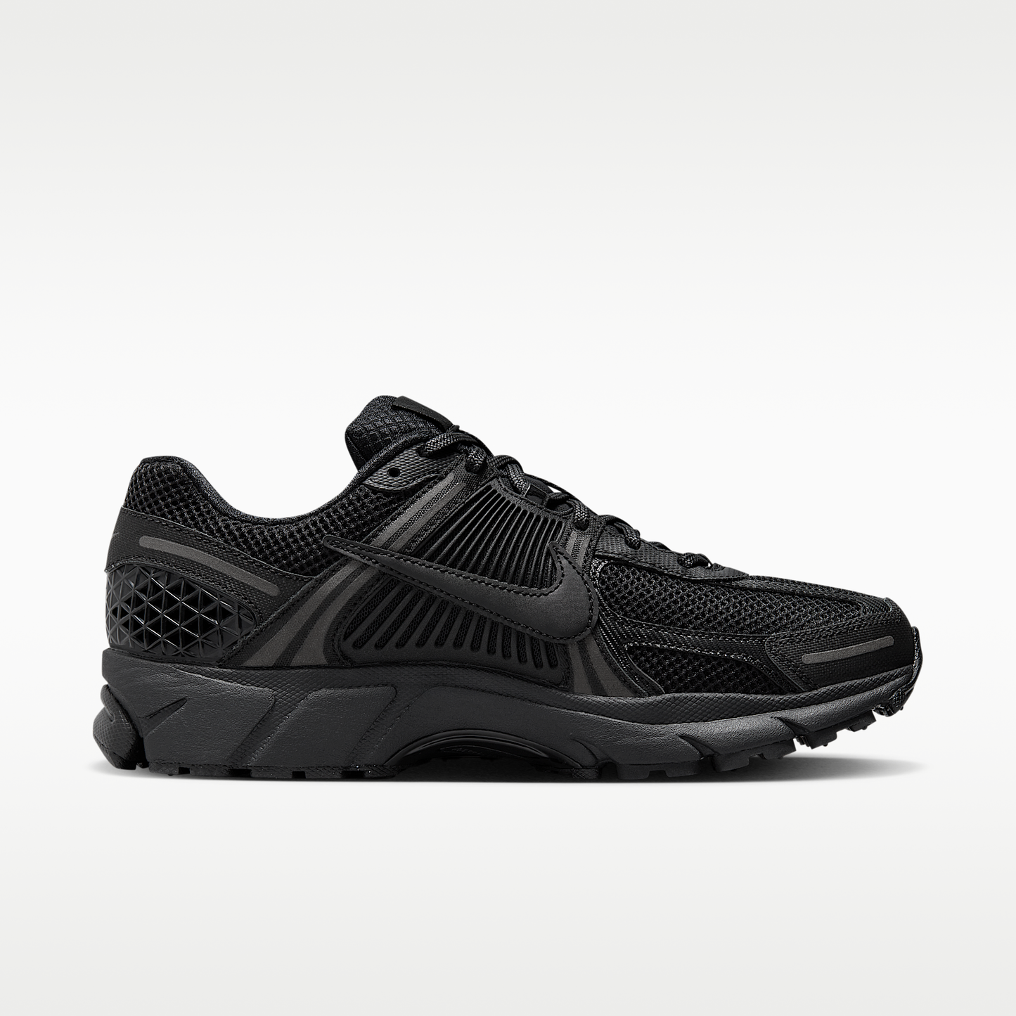 Zoom Vomero 5 Triple Black/Iron Grey/Chrome