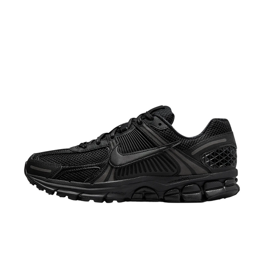 Zoom Vomero 5 Triple Black/Iron Grey/Chrome