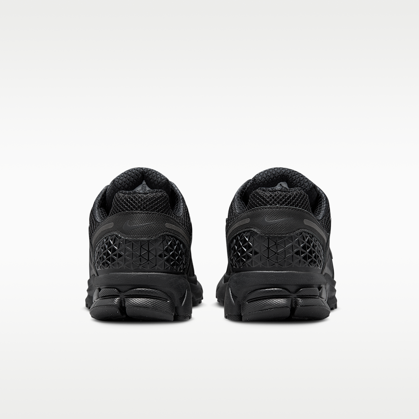 Zoom Vomero 5 Triple Black/Iron Grey/Chrome