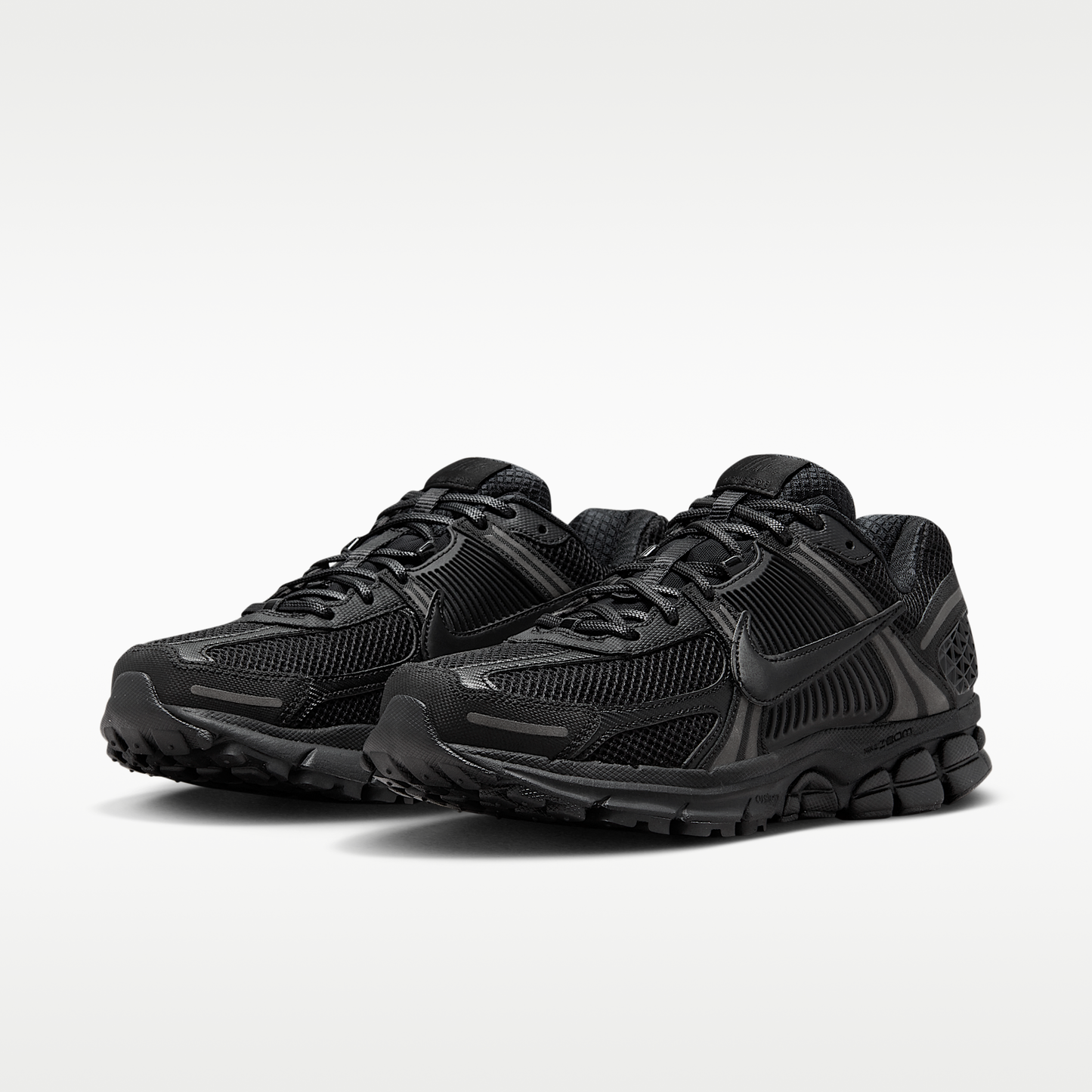 Zoom Vomero 5 Triple Black/Iron Grey/Chrome