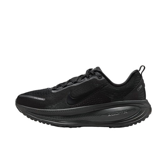 Vomero 18 'Triple Black'