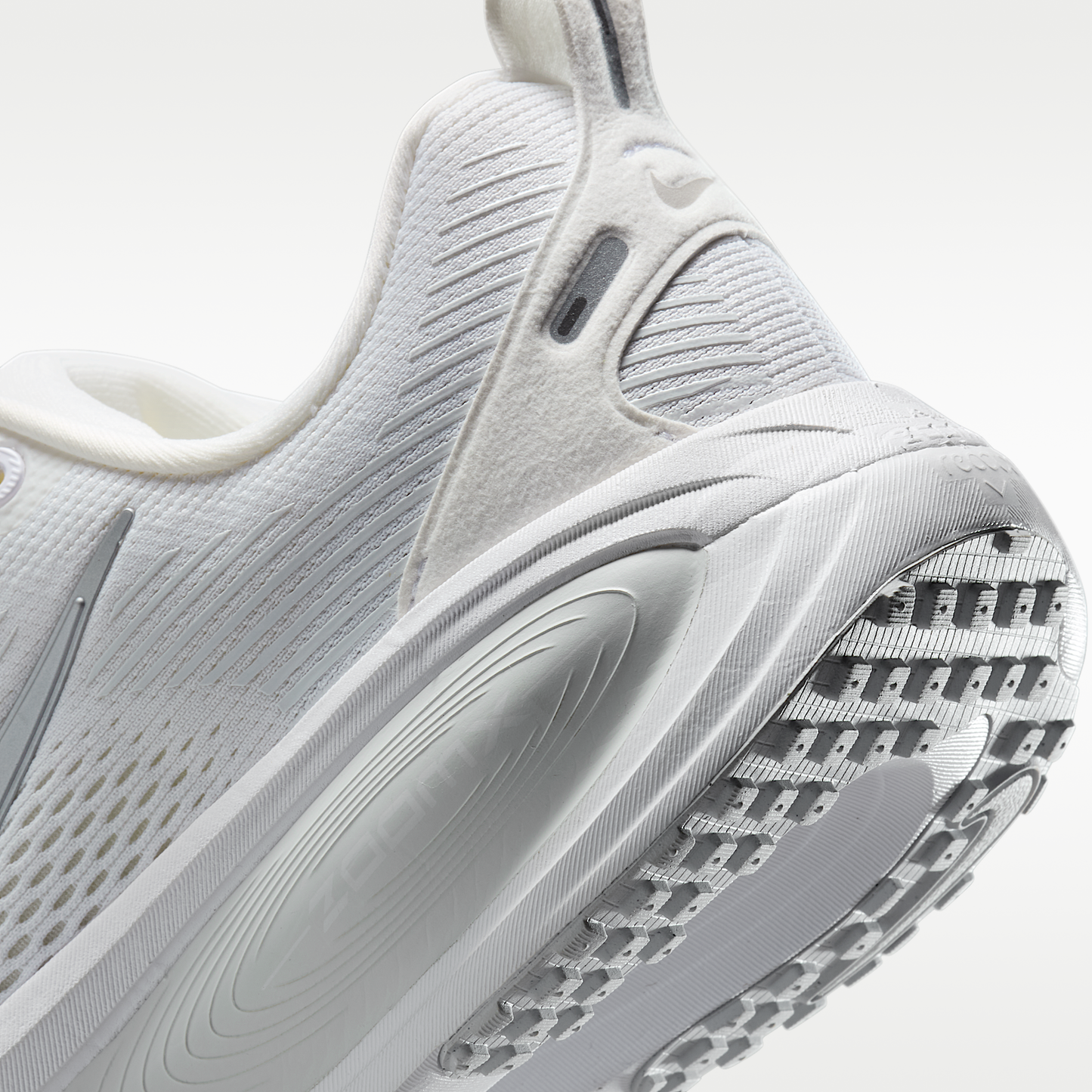 Vomero 18 Women's Road Running Shoes