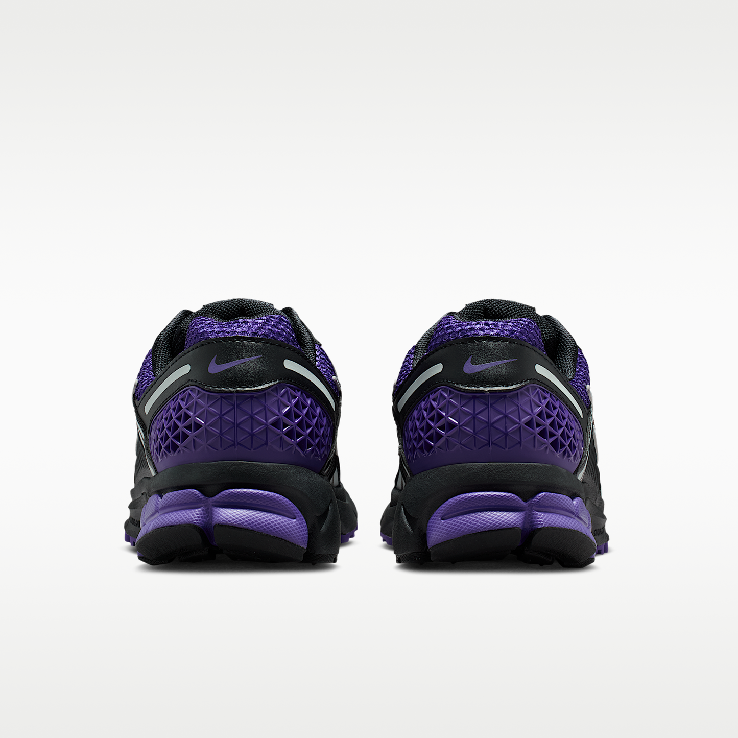 Zoom Vomero 5 Black Vivid Purple